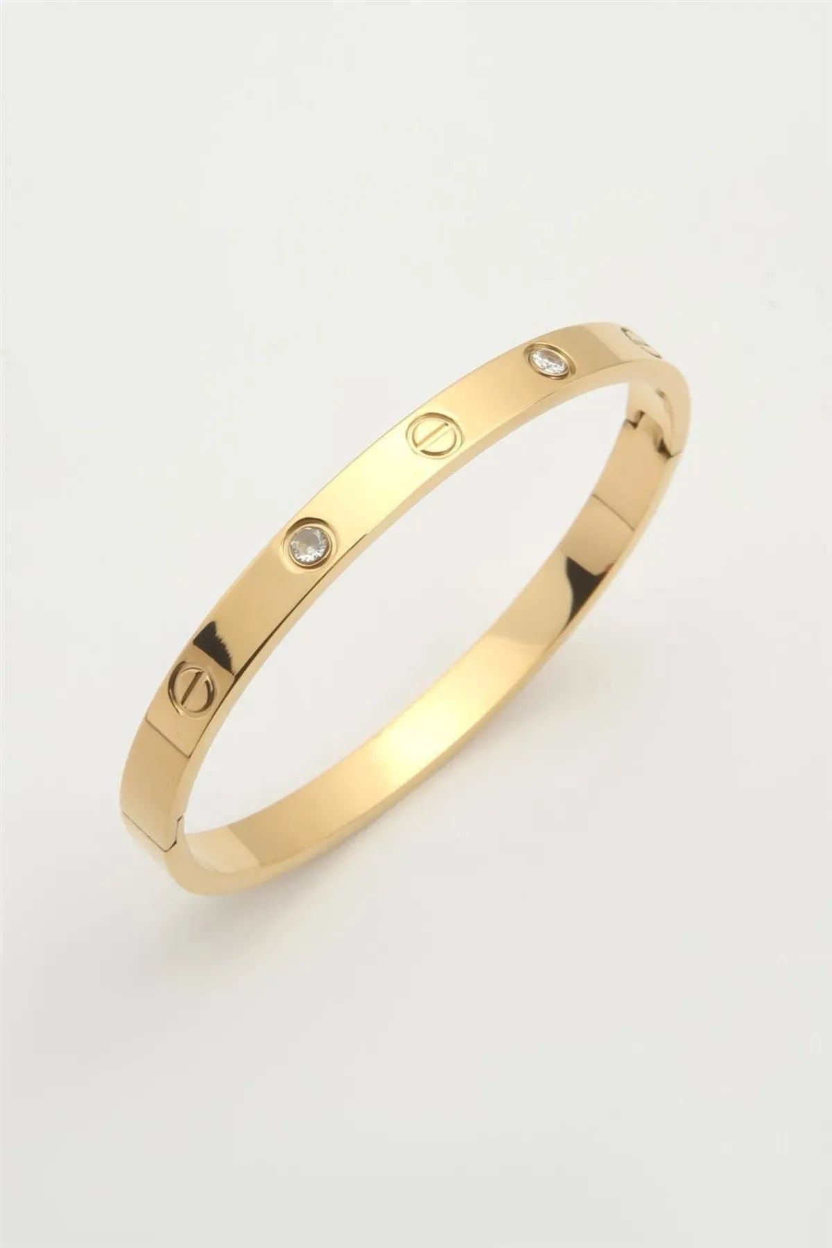 Gold-Tone Steel Bracelet – Elegant Everyday Jewelry